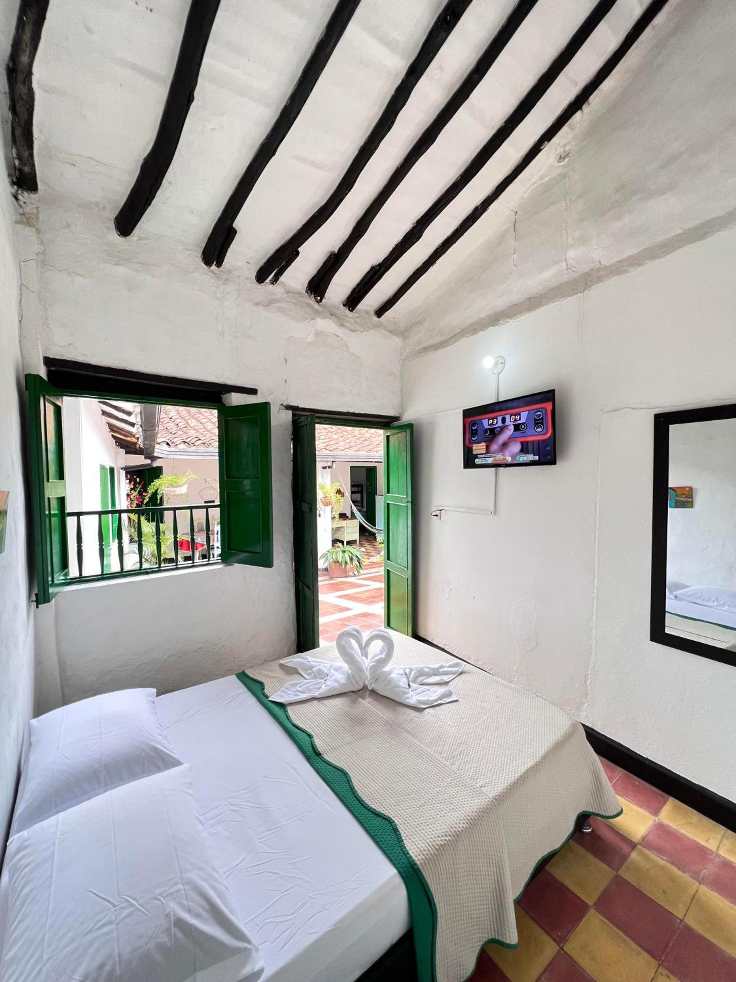 Green Door San Gil Bagian luar foto