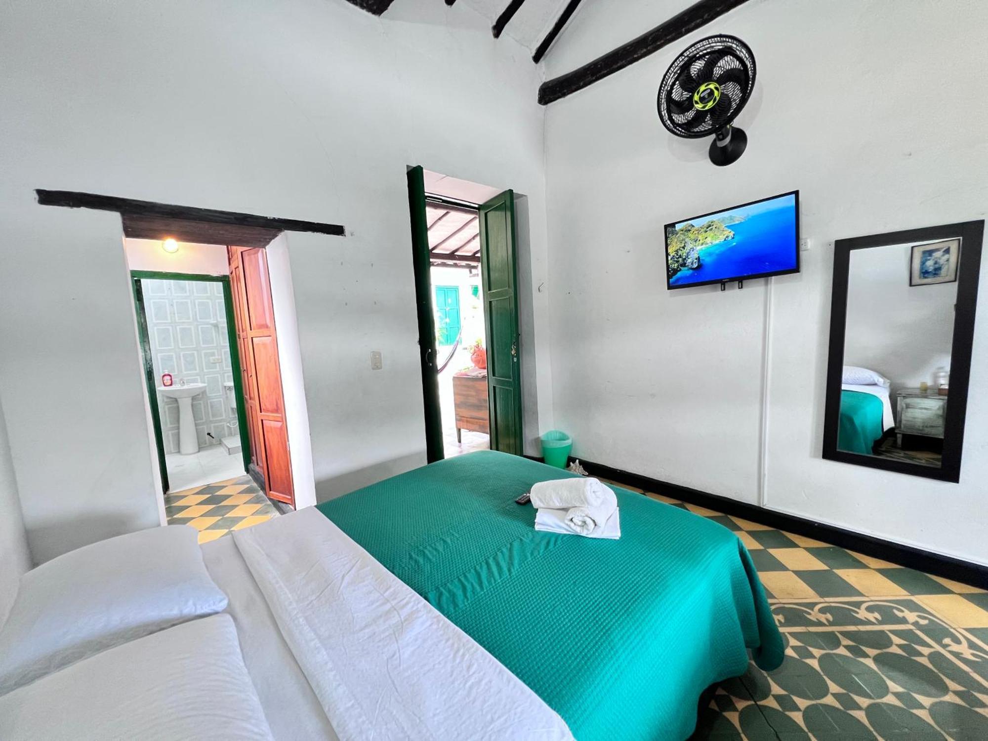 Green Door San Gil Bagian luar foto